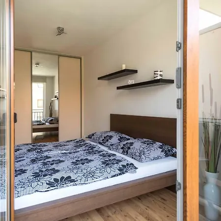 Apartsee U Jeziska Lägenhet *