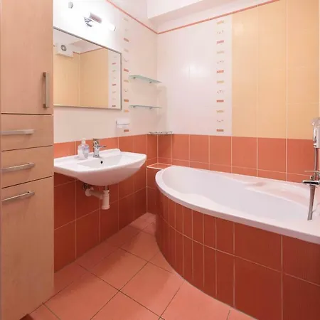 Apartsee U Jeziska Lägenhet
